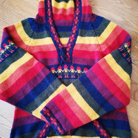 Authentic Alpaca Wool Peruvian Sweater - Picture 4 of 7